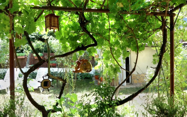 Modern&Cozy Bosnian house with GARDEN+FREE parking