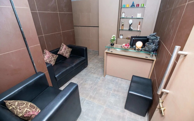 Grand Seasons -The Business Hotel