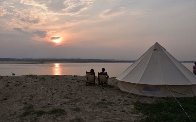 Living Irrawaddy Dolphin Project