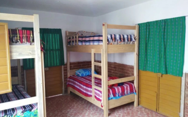 Mochileros Eco Hostal - Hostel