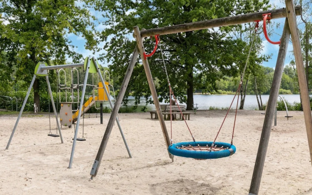 Lanaken Luxe Garden Retreat