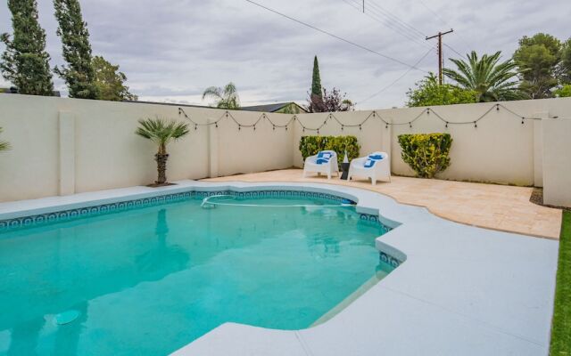 4BR Home in Scottsdale by WanderJaunt