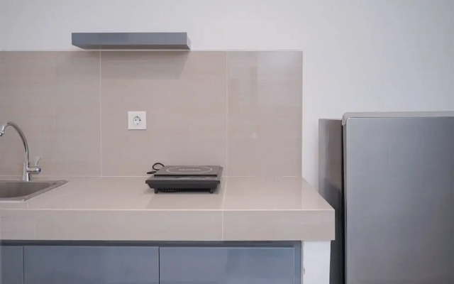 Spacious And Homey Studio Loft At Kingland Avenue Apartment