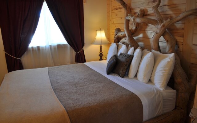 The Cedaredge Lodge