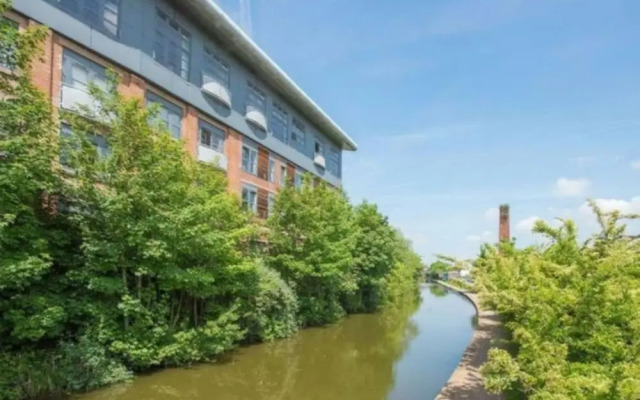 4B Loft Penthouse Industrial City views