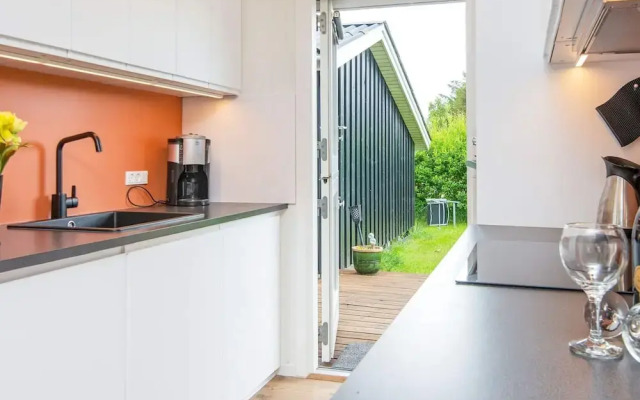 Enticing Holiday Home in Hemmet near Sea