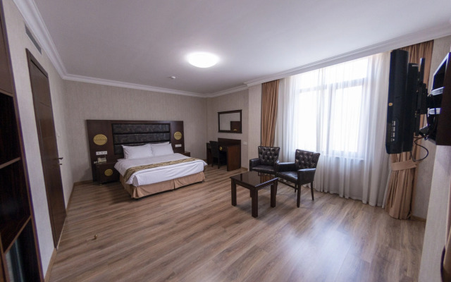 Отель Era Palace