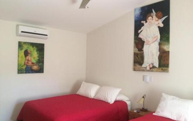 Casa Maria Airport B&B