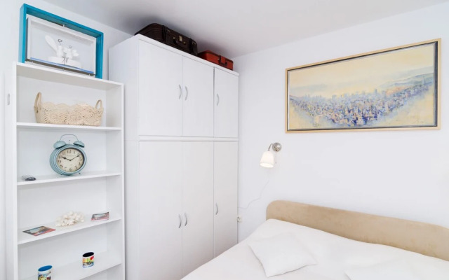 White Wave Guest House