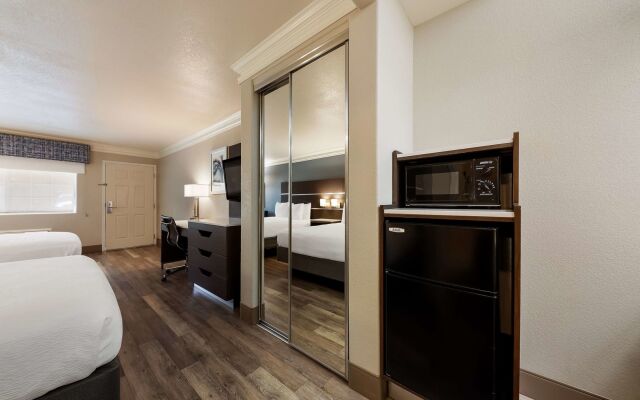 Best Western Inn & Suites Lemoore