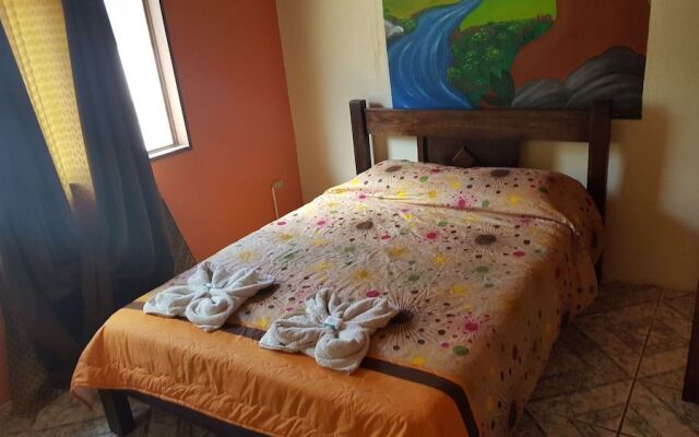 Que Tuanis Hostel Monteverde