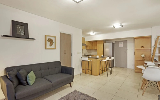 Fountain Suite 906