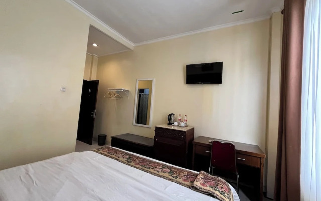 OYO 94579 Sm Raja Guest House
