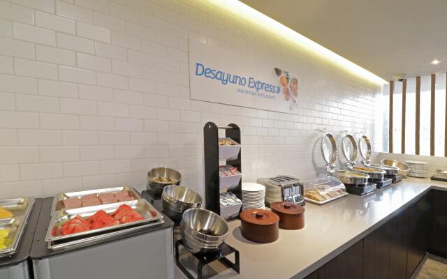 Holiday Inn Express & Suites Monterrey Valle by IHG