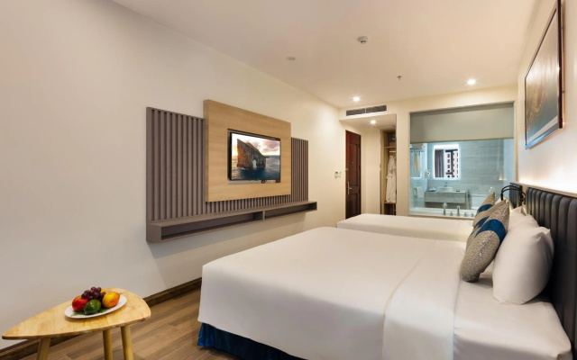 Lucky Sun Hotel – Guest Rooms – Nha Trang