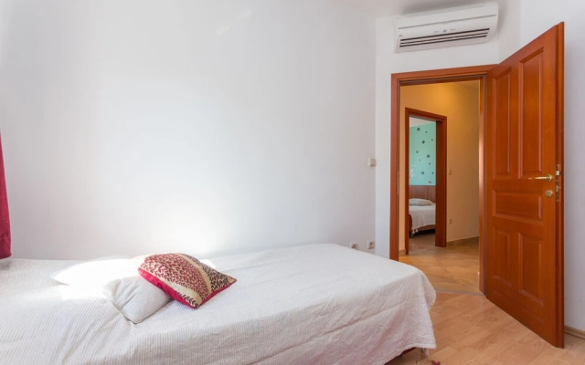 Burum Apartments