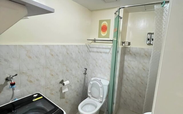 Seawind Condo 2 BR Facing Samal View