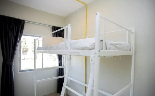 Nomad Plus Life Hostel Pattaya