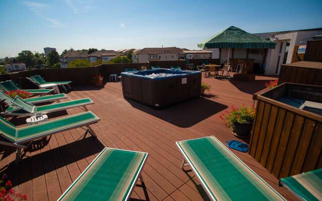 Best Western Plus Lido Hotel