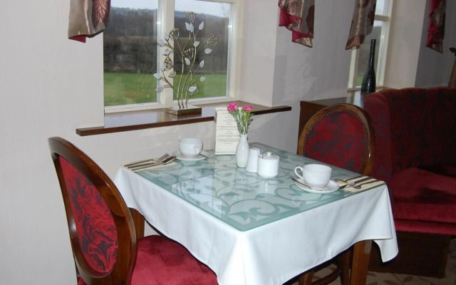 Best Western Plus Pastures Hotel