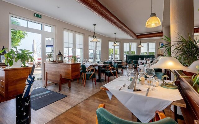 Sur la Mer - Pension & Restaurant