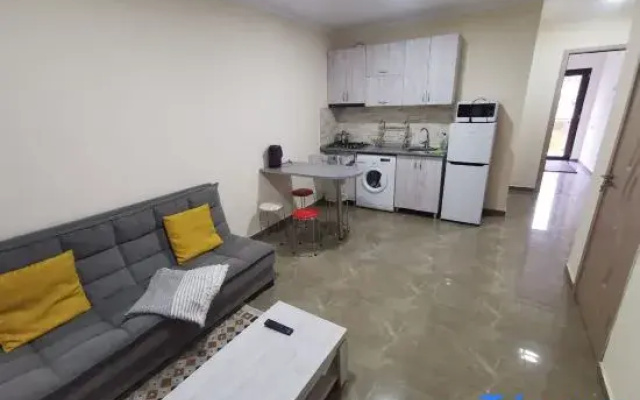 Solo Apartments