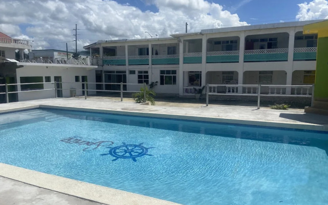Cariblue Beach Hotel And Scuba Diving Resort