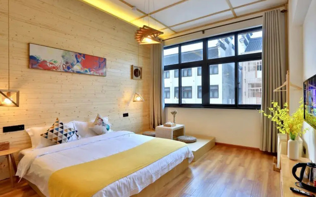 Wuzhen Qingyi Hotel