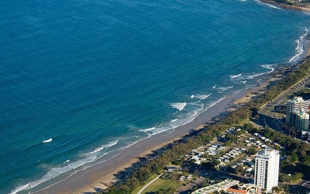 Elouera Tower Beachfront Apartments