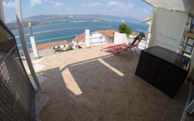 Palace View