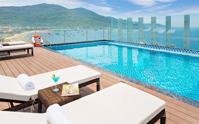 Alisia Beach Hotel Da Nang