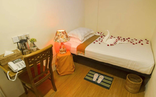 Shwe Htee Guest House Chinatown