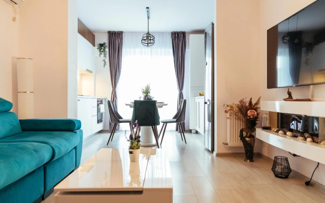 Cozy Special Pallady Apartament with Heated Courtyard