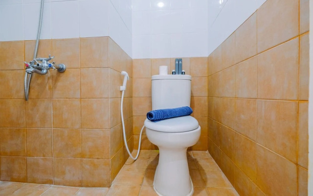 Functional and Artistic 2BR Green Pramuka Apartment