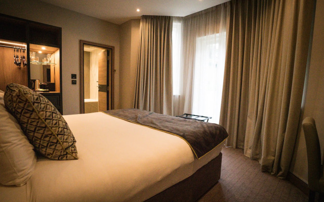 Merit Kensington Hotel
