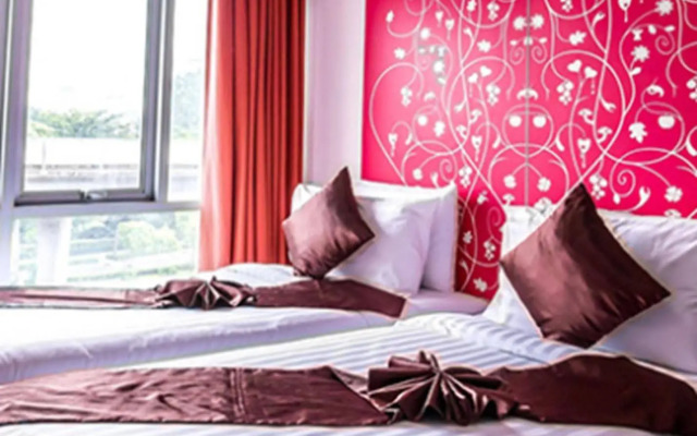 Palette Bella B All Suites Bangkok Hotel