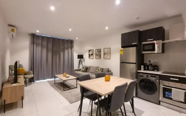 The Lennox Suites by Cozy