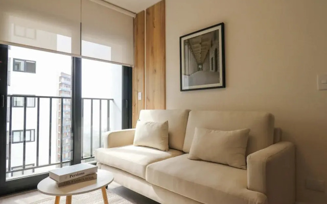 w Exceptional 2BR w Balcony in Barranco