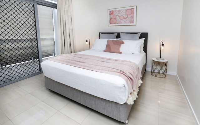 Stylish Park View City Apartment 103