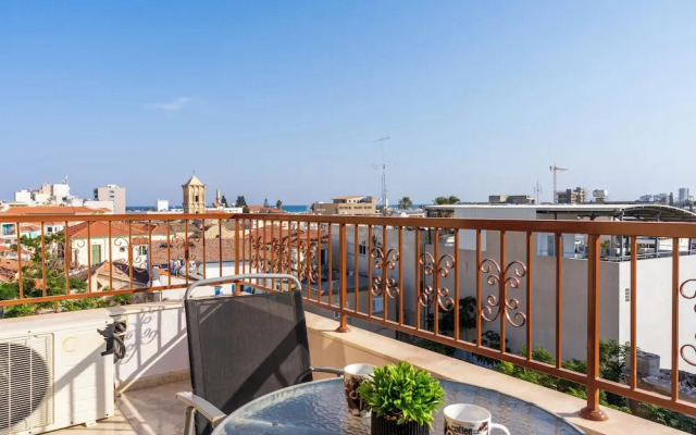 Ani's Studio With Terrace in Larnaca