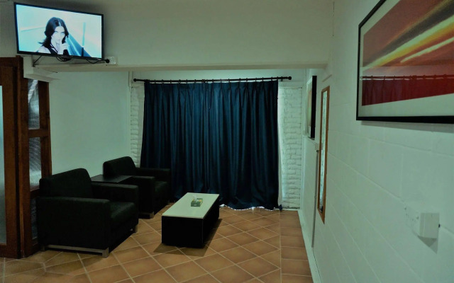 Gosford Inn Motel