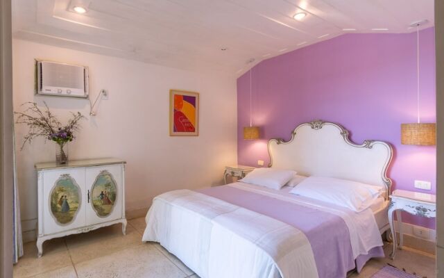 Excelente casa com piscina Armação