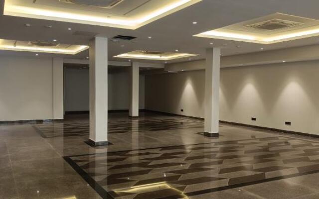 Udman by Ferns N Petals Gurugram