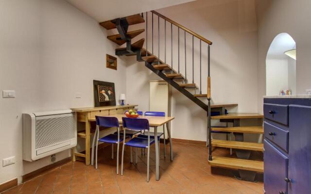 Piazza Mentana Elegant