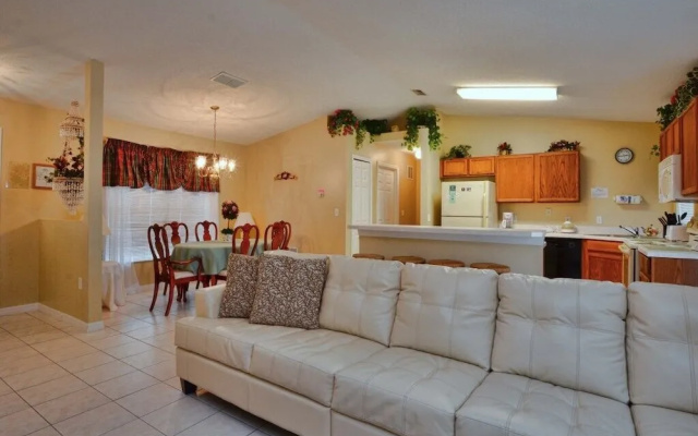 Greater Groves - 3 Bedrooms House W/pool-5205gg Home by Redawning