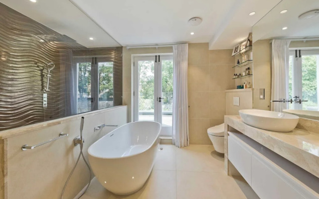 7bed Notting Hill W/garden, Games Room & Parking