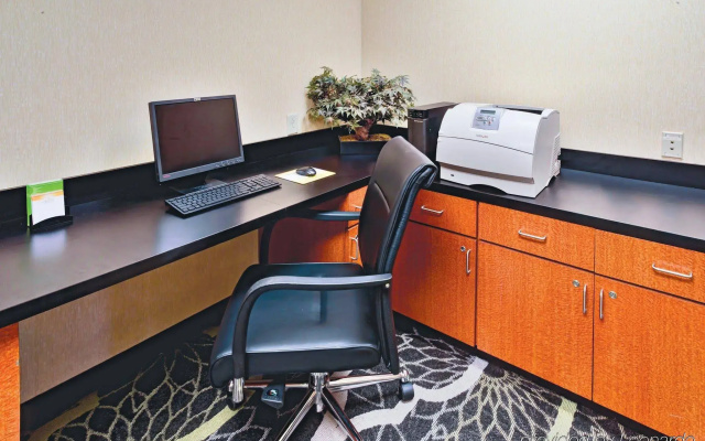 Holiday Inn Express Coventry S - West Warwick Area by IHG