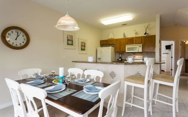 Kissimmee-Davenport Pool Homes by Hayes