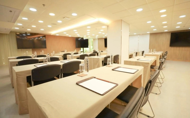 Balcony Courtyard Si Racha Hotel & Serviced Apartments