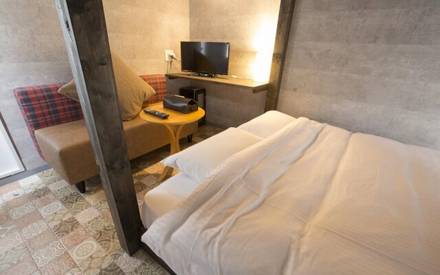 e-hostel Shinsaibashi